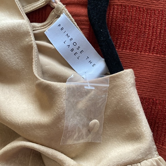 Nwts Beige cream midi dress long sleeve - Picture 6 of 7